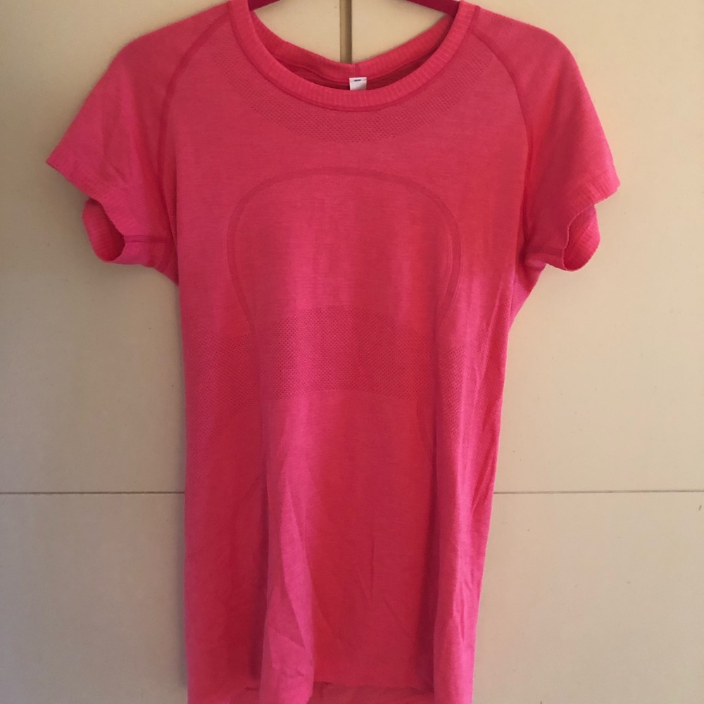 Lululemon swiftly tech short sleeve crew